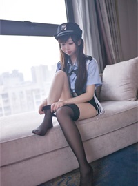 Xueqi SAMA policewoman(36)